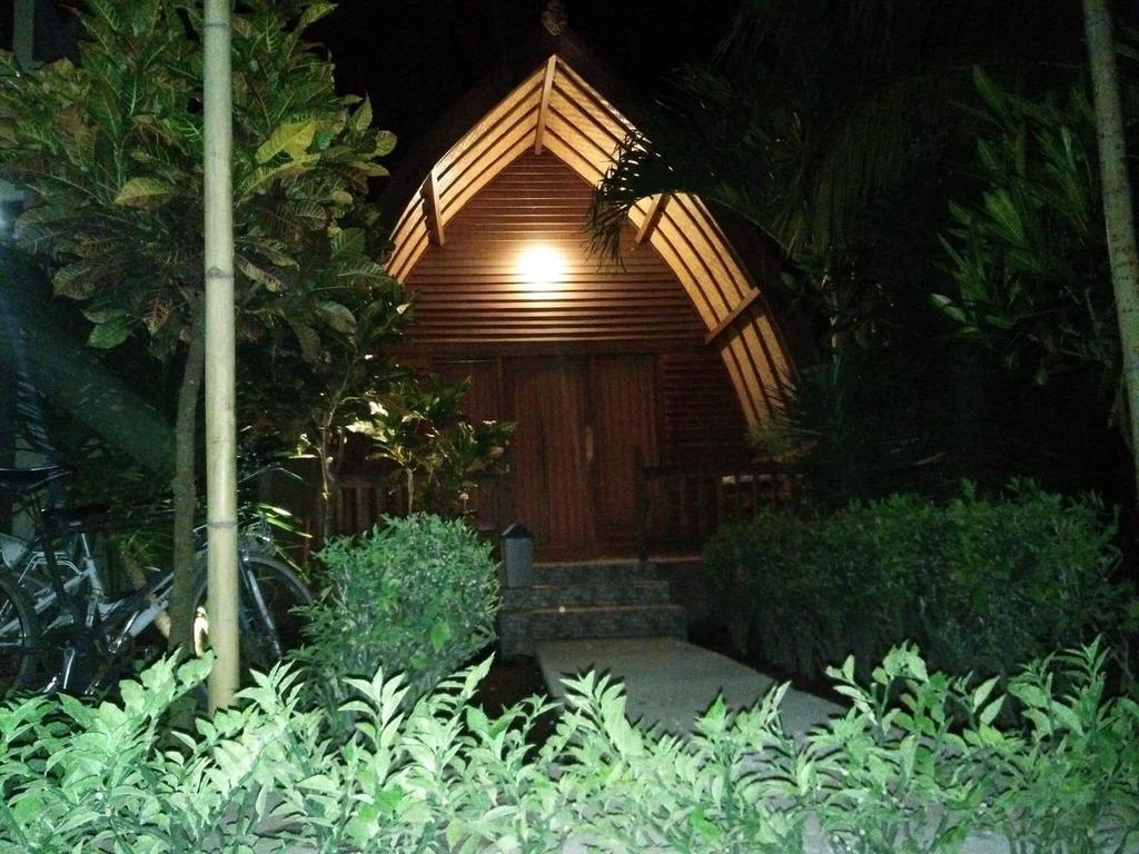 Kelapa Gading Bungalows Gili Air Zewnętrze zdjęcie